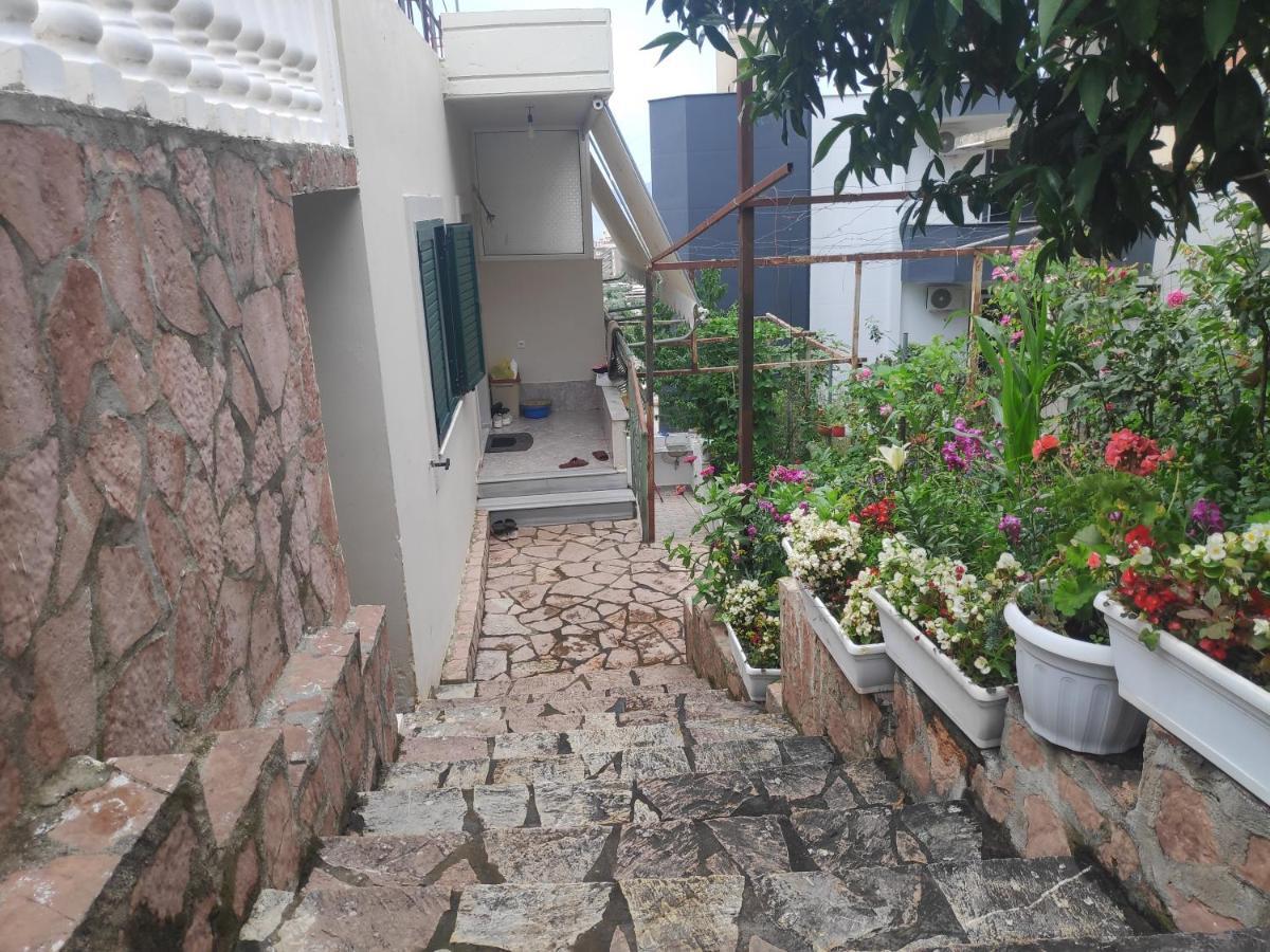 Zani Apartment ซารานเดอ ภายนอก รูปภาพ