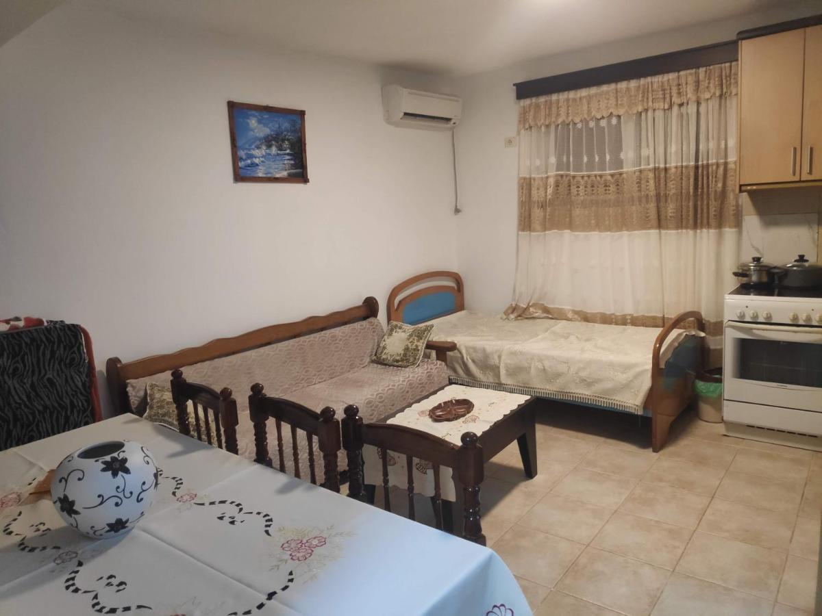 Zani Apartment ซารานเดอ ภายนอก รูปภาพ