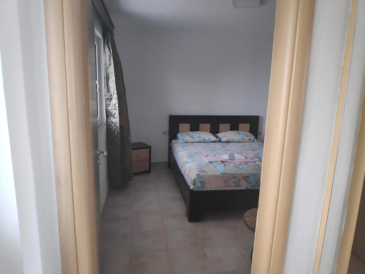 Zani Apartment ซารานเดอ ภายนอก รูปภาพ